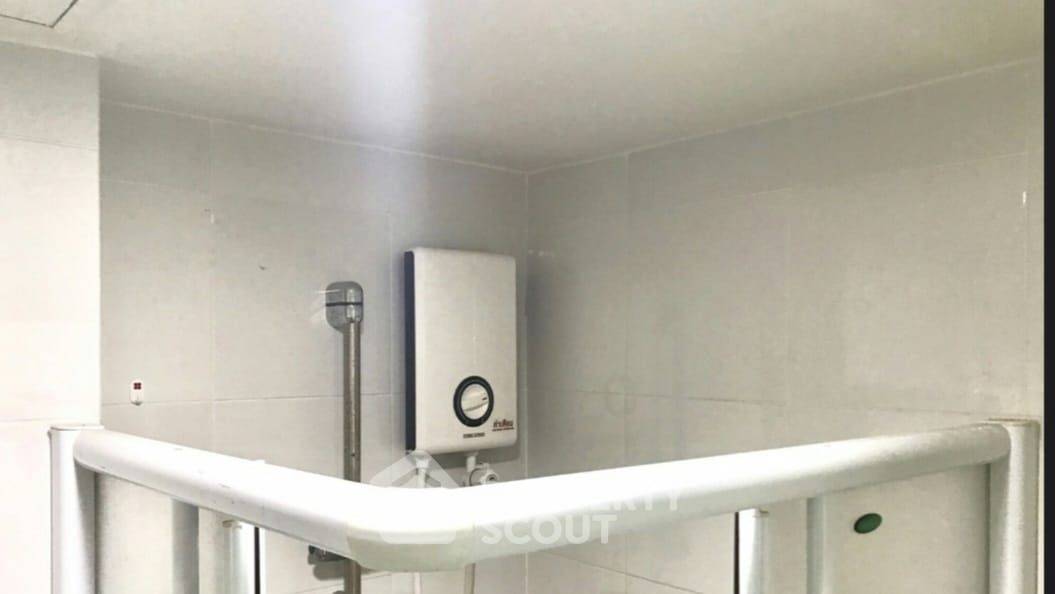 picture Studio Condo at Kensington Condominium near BTS Bearing (ID 2249041) - 7/7