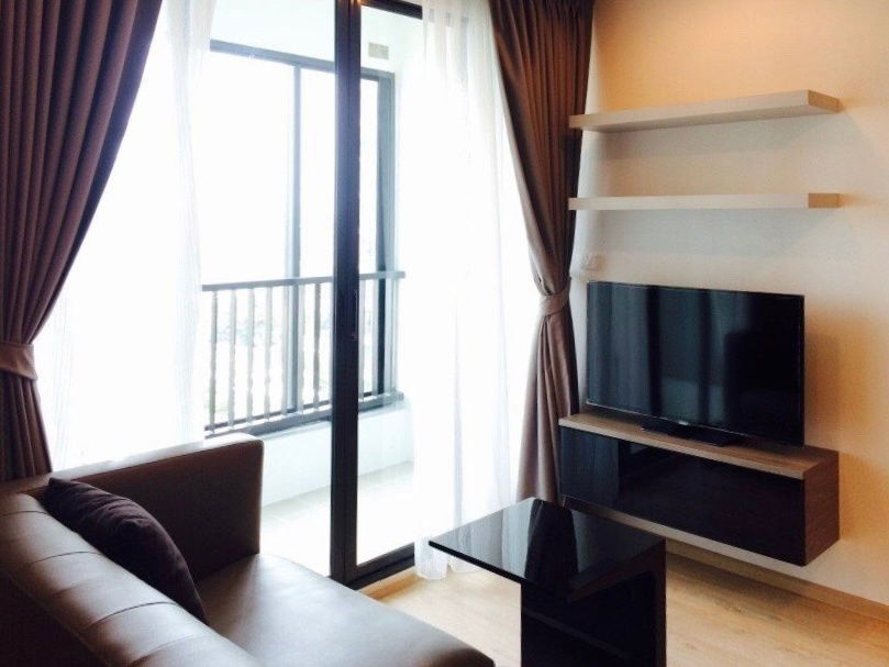 รูป ✅ ✅ IDEO Sathorn - Thapra , 2 ห้องนอน ตกแต่งครบ พร้อมเข้าอยู่ ติดต่อไลน์ @bktasset โทร 095-325-8928 - รูปที่ 2/8