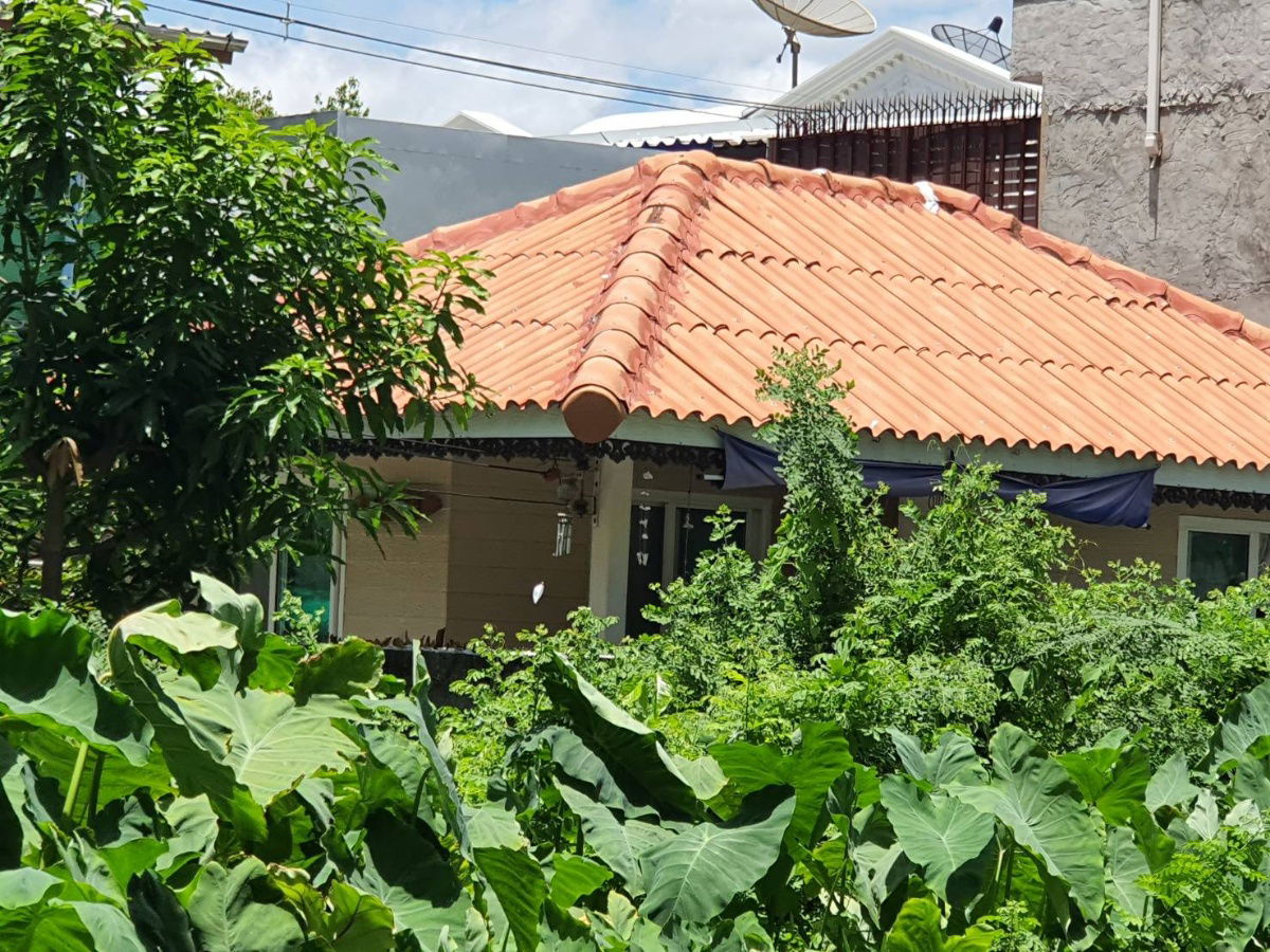 picture   for sale, 108 square wah (108 square wah), On Nut Road, - 8/14