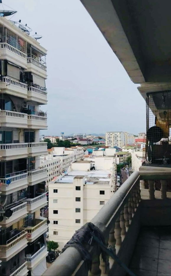 picture NIRUN GRAND CONDO  big studio room - 8/9