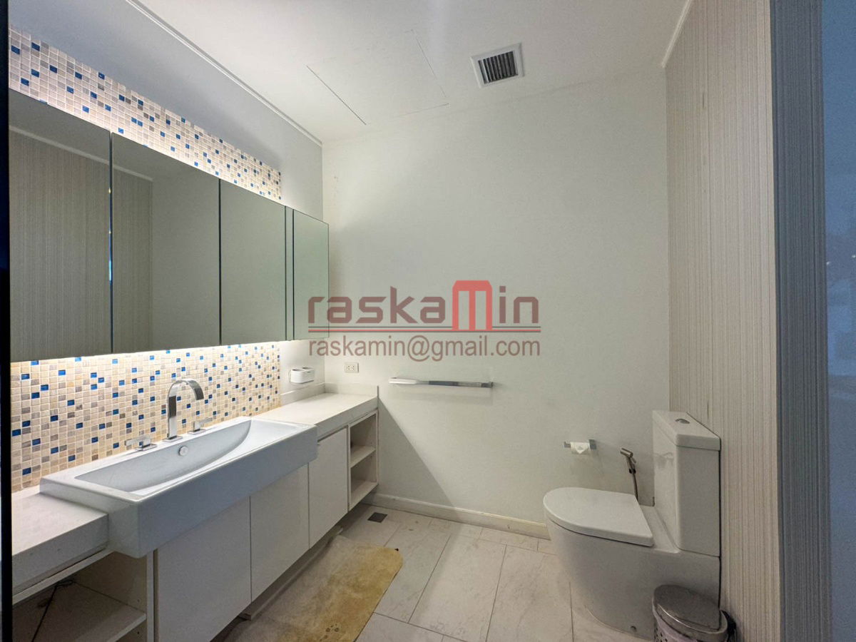 picture For Rent:  2-Bedroom Condo at Northpoint Pattaya - 16/33