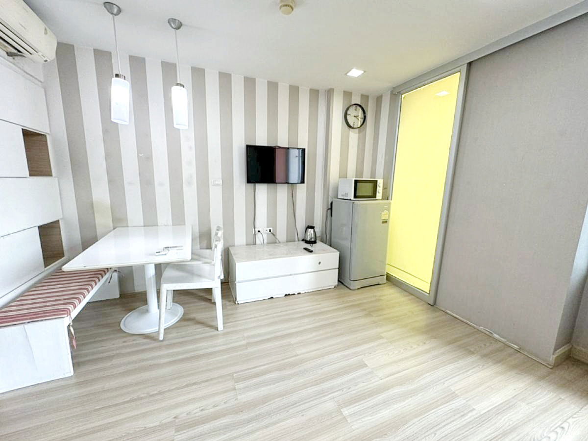 picture 🔐#PO2305_140🔐🗓️𝐅𝐨𝐫 𝐑𝐞𝐧𝐭 ( 31.5 𝐬𝐪𝐦. 𝟏𝐛𝐞𝐝, 2𝐛𝐚𝐭𝐡 )𝐓𝐡𝐞 𝐂𝐨𝐥𝐨𝐫 𝐕𝐢𝐯𝐢𝐝 - 6/17