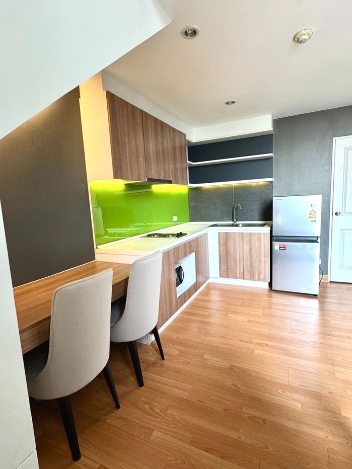 รูป ให้เช่า พลัสคอนโด หาดใหญ่ 2 เขต 8 ห้อง duplex 2 ชั้น ขนาด 1 ห้องนอน พร้อมอยู่  เช่า 18,000 บาท/เดือน - รูปที่ 13/24