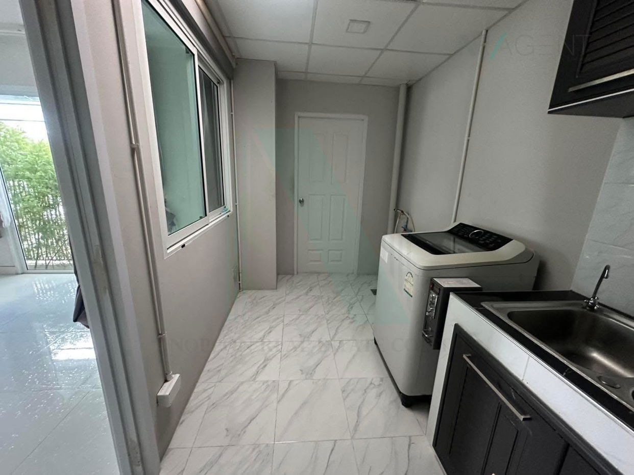 picture 🎉 For Rent 2-story Townhouse THE MIRACLE THEPHARAK 3 bedroom 3 bathroom - 5/8