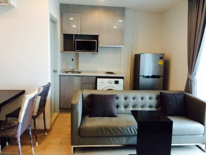 รูป ✅ ✅ IDEO Sathorn - Thapra , 2 ห้องนอน ตกแต่งครบ พร้อมเข้าอยู่ ติดต่อไลน์ @bktasset โทร 095-325-8928 - รูปที่ 3/8