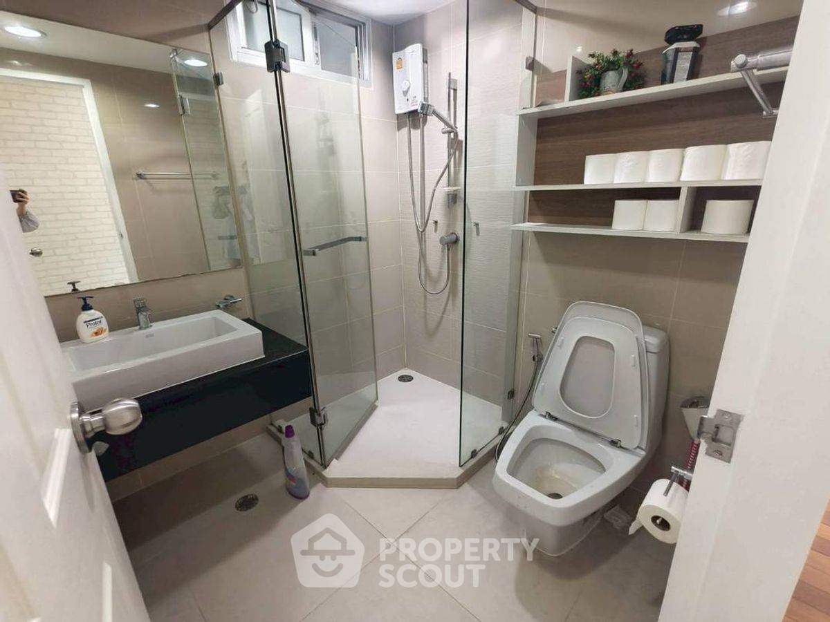 picture 2-BR Condo at Belle Grand Rama 9 near MRT Phra Ram 9 (ID 2248717) - 8/8