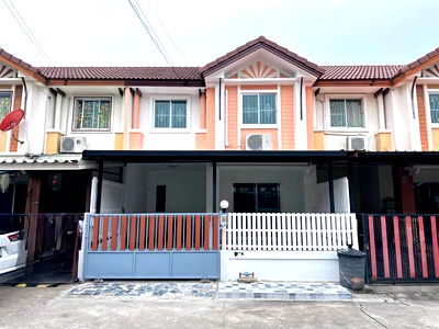 Townhouses for sale : Sale Pruksa Ville 4 Phetkasem 69