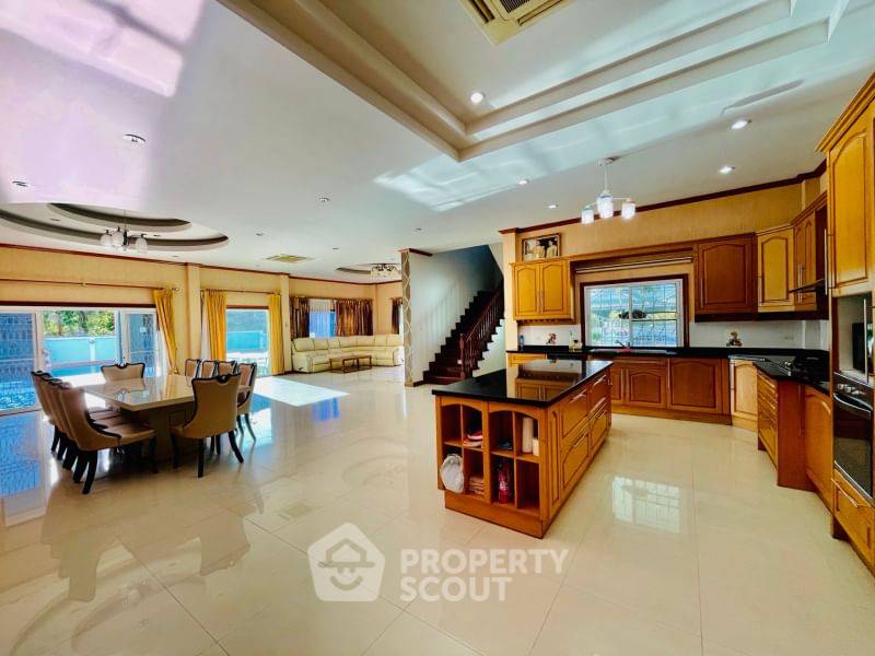 รูป วิลล่า 5-ห้องนอน ที่ หมู่บ้านชาลิตา สุขุมวิท พัทยา ใกล้ เมืองพัทยา (ID 1797699) - รูปที่ 13/20