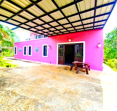 เช่าบ้านเดี่ยว นครราชสีมา (โคราช) : ทองสมบูรณ์คลับ 4 กม. ให้เช่าบ้านเดี่ยว 1 ชั้นครึ่ง มีระเบียง 200 ตร.วา. 299 ตร.ม. รร.นานาชาติเซนต์สตีเฟ่นส์ 6.0 กม. 3 นอน 3 น้ำ