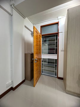 Rental studio room 32 sq.m. fully furnish included air condition clean