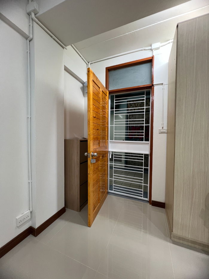 picture Rental studio room 32 sq.m. fully furnish included air condition clean - 1/19