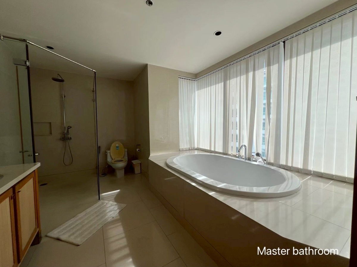 picture Newly Renovated Room | 3B3B 161 sq.m. with Extra Large Balcony. A lot of space and Very friendly price - 19/19