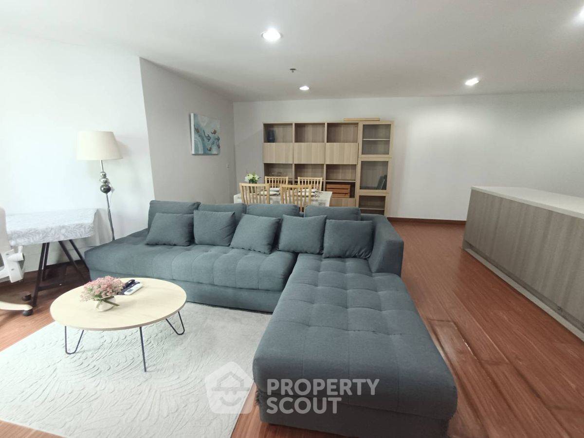picture 2-BR Condo at Belle Grand Rama 9 near MRT Phra Ram 9 (ID 2249004) - 3/15