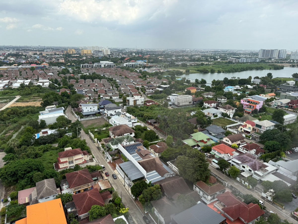 picture For Rent: Luxury Condo Riviera 3 with Lake View – Muang Thong Thani  - 1/15