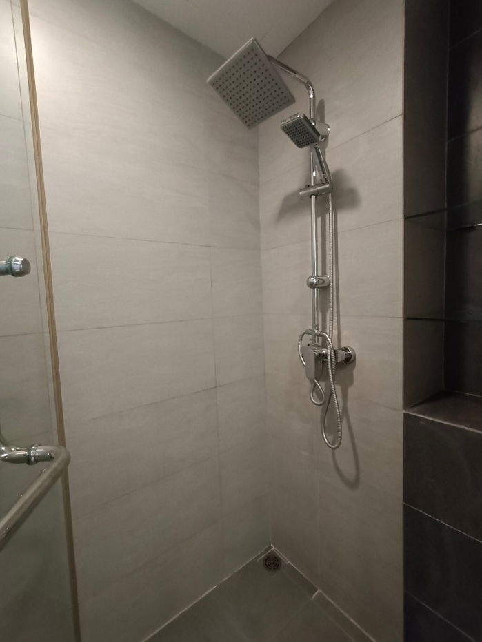 picture Condo The Ace Ekamai, beautiful like new, ready to move in - 10/21