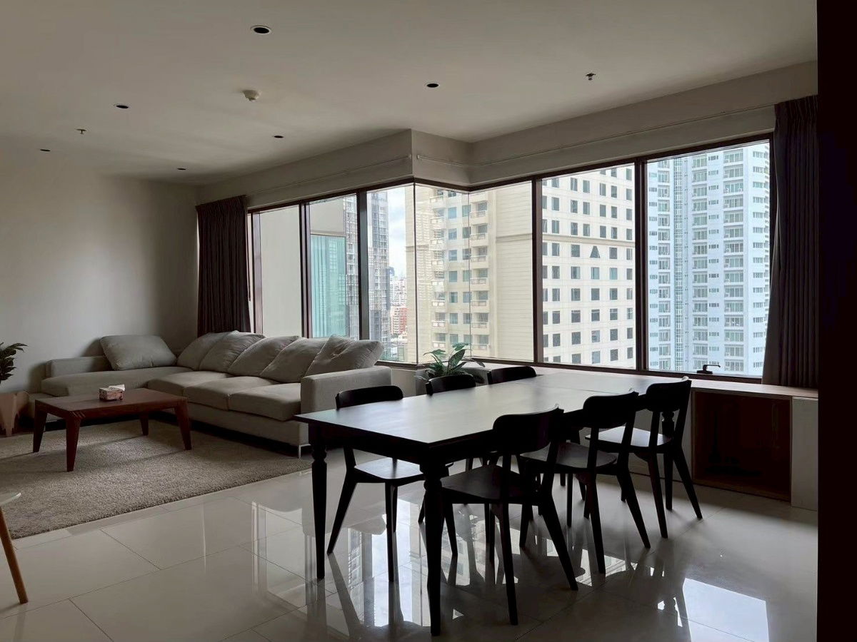 รูป Newly Renovated Room | 3B3B 161 ตร.ม. พร้อมระเบียงใหญ่จัดเต็ม พื้นที่เหลือเฟือ ราคากันเองสุดๆ - รูปที่ 3/19