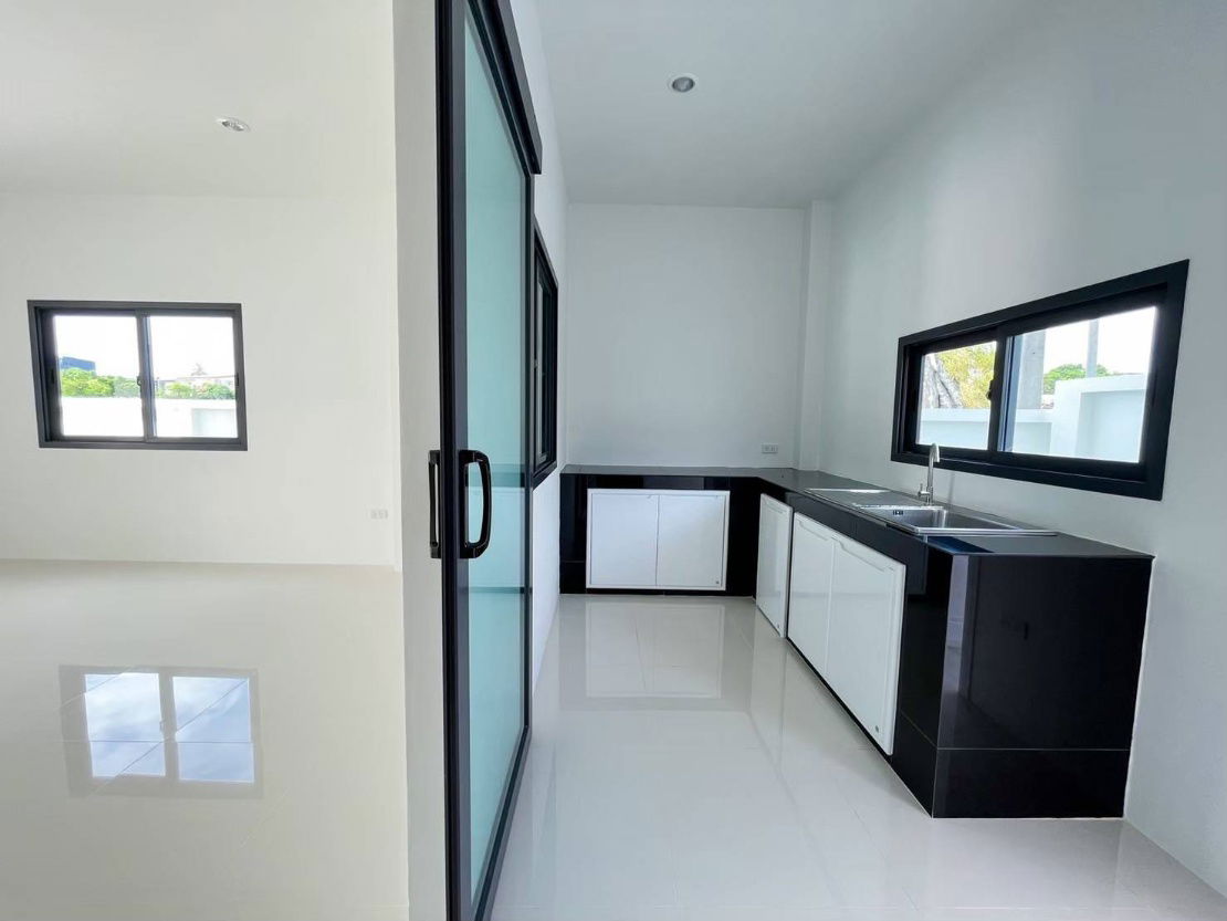 รูป ให้เช่า บ้านใหม่ ในโครงการ พร้อมเข้าอยู่  3 ห้องนอน ขนาด 35 ตร.วา  เช่า 16,500 บาท - รูปที่ 18/26