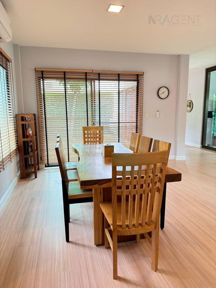 picture 🚩 For Rent 2-story House MANTANA LAKE WATCHARAPOL 4 bedroom 4 bathroom - 1/8