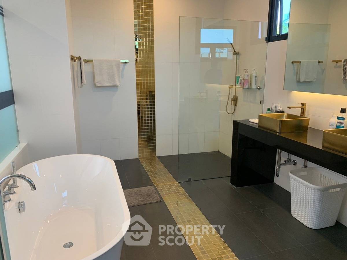 picture 5-BR Villa in Rawai (ID 1523585) - 32/34