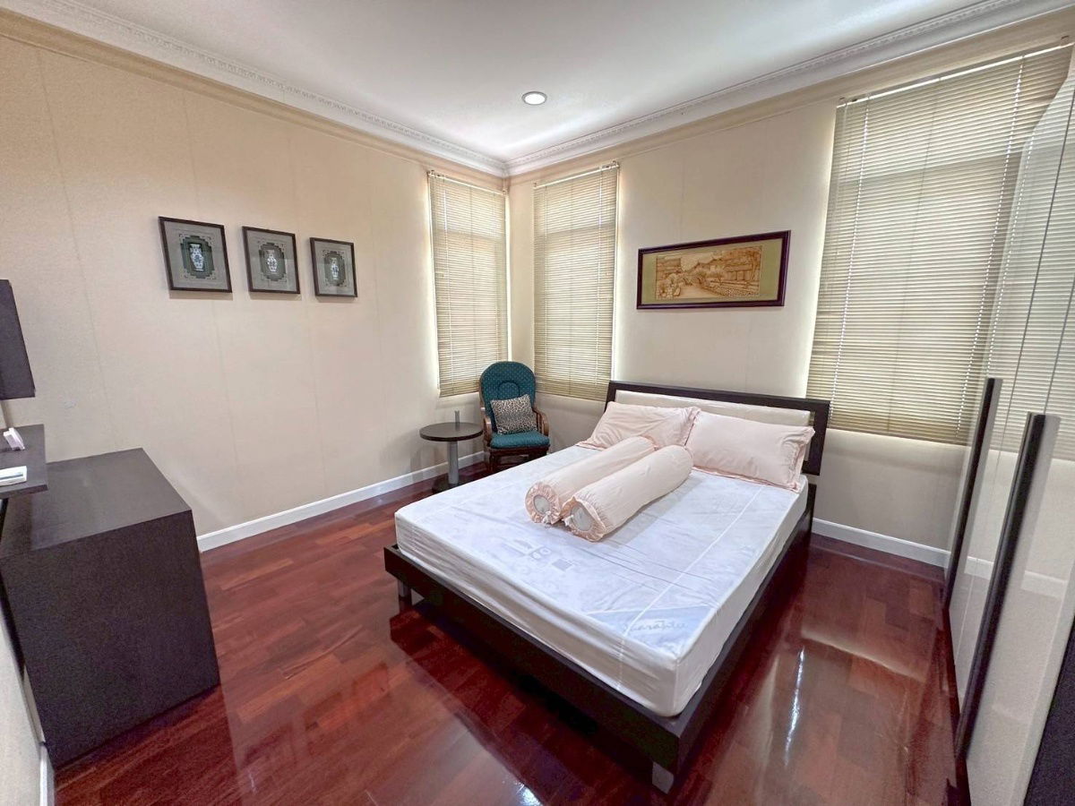 รูป ขายบ้านเดี่ยวนาราสิริ สาทร – วงแหวนกาญจนาภิเษก (Narasiri Sathorn-Wongwaen)  โครงการตั้งอยู่ริมถนนกาญจนาภิเษก เยื้องโรงเรียนเลิศหล้า  - รูปที่ 13/16