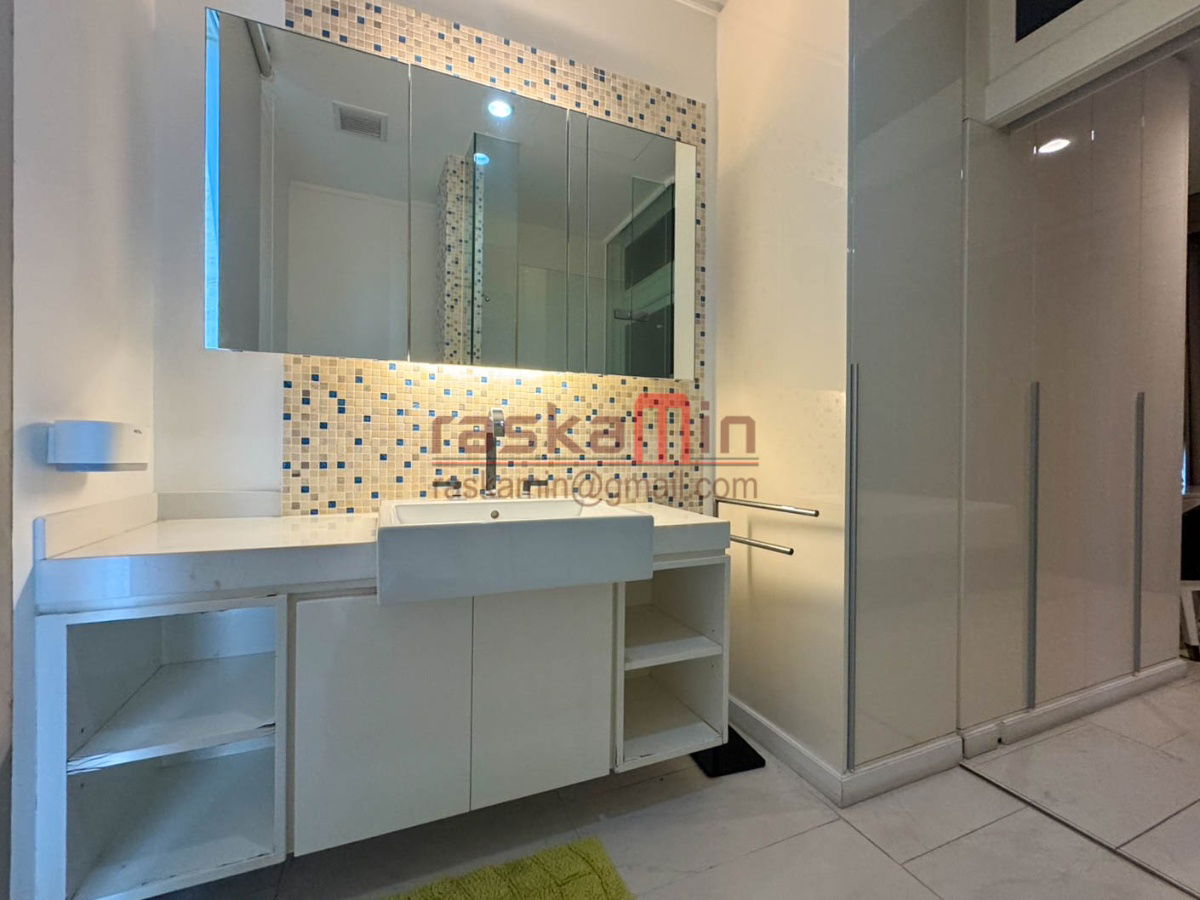 picture For Rent:  2-Bedroom Condo at Northpoint Pattaya - 11/33