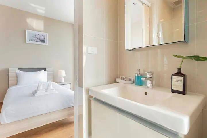 picture [RENT]  E50415    ( Park 24 (Origin Phrom Phong) )     (ID with @in front, LINE ID:  @056qhbtt) - 2/9