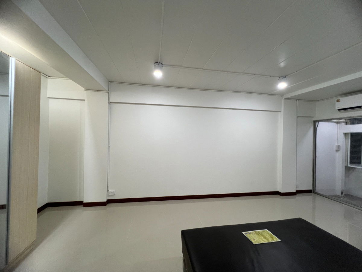 picture Rental studio room 32 sq.m. fully furnish included air condition clean - 6/19
