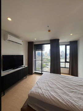 Condo for rent Maru Ekkamai 2 near BTS Ekkamai 25,000 baht Property code: RS1329