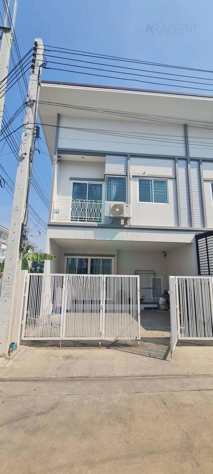 รูป ให้เช่าทาวน์เฮาส์ 2 ชั้น เดอะ มิราเคิล เทพารักษ์ 3 ห้องนอน 3 ห้องน้ำ - รูปที่ 1/8