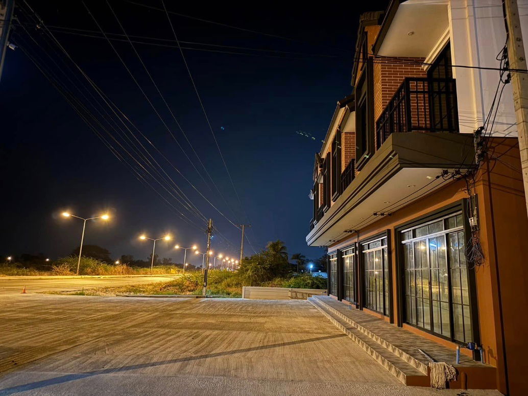 picture 2-Storey Townhome in Prime Location — Cha-am–Hua Hin Bypass 2.95 Million Baht 20.20 sq.w. - 20/20