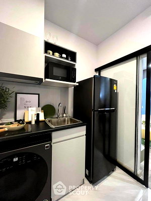 Condos for sale Ekamai International School : 2-BR Condo at Supalai Parc Ekkamai-Pattanakarn near ARL Ramkhamhaeng (ID 2099619)