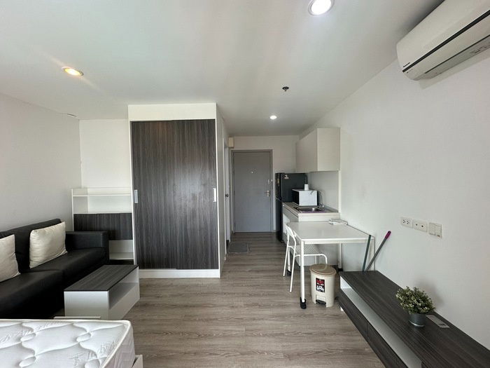 picture 🎨  for sale!! Studio room, size 23 sq m, 9th floor, only 2.15 million baht!! // Condo Chewathai Phetkasem 27, near MRT/BTS Bang Wa - 3/15