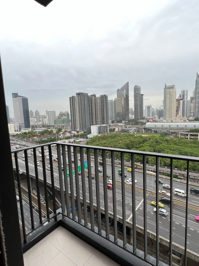 picture Code: KJ8141  for rent Life Asoke Hype // Line ID: @kjcondo (with @) // - 16/16