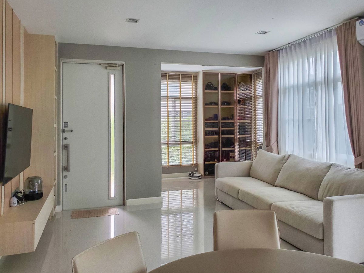 รูป ขายบ้านเดี่ยว 2 ชั้น หมู่บ้านมัณฑนา มอเตอร์เวย์-กรุงเทพกรีฑาตัดใหม่ ลาดกระบัง กรุงเทพ - รูปที่ 11/15