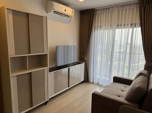 คอนโด ไลฟ์ พหล-ลาดพร้าว #B52 /Line:@forucondo