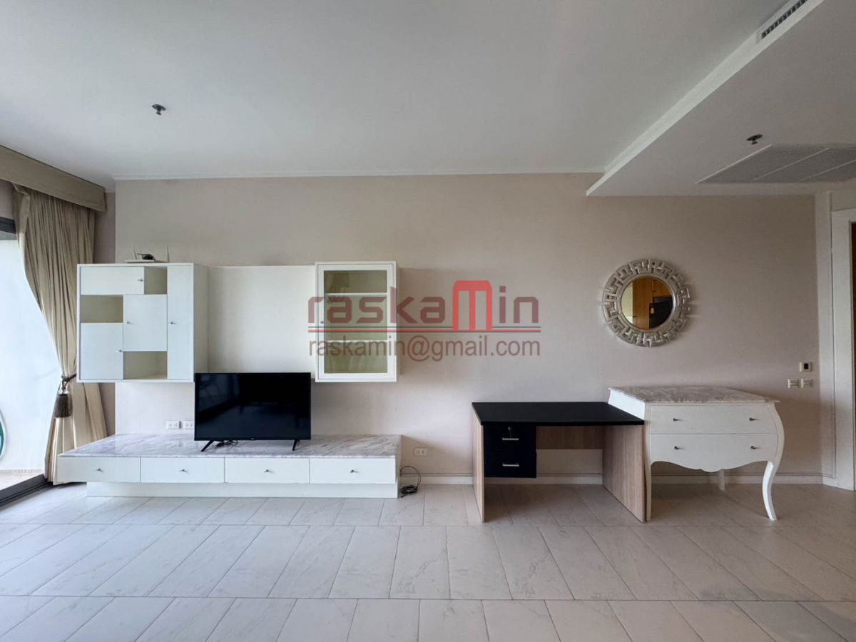 picture For Rent:  2-Bedroom Condo at Northpoint Pattaya - 6/33