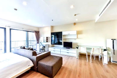 คอนโดให้เช่า : CD027 ให้เช่า Noble Remix สุขุมวิท 36 – คอนโดติด BTS ทองหล่อ เดินทางง่าย ใจกลางเมือง