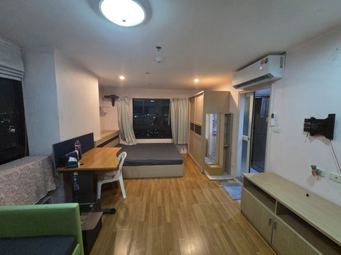 Don't delay! 🔥🔥For rent: Lumpini Place Ratchada-Tha Phra. Beautiful room, exactly as pictured. Fully furnished + washing machine 