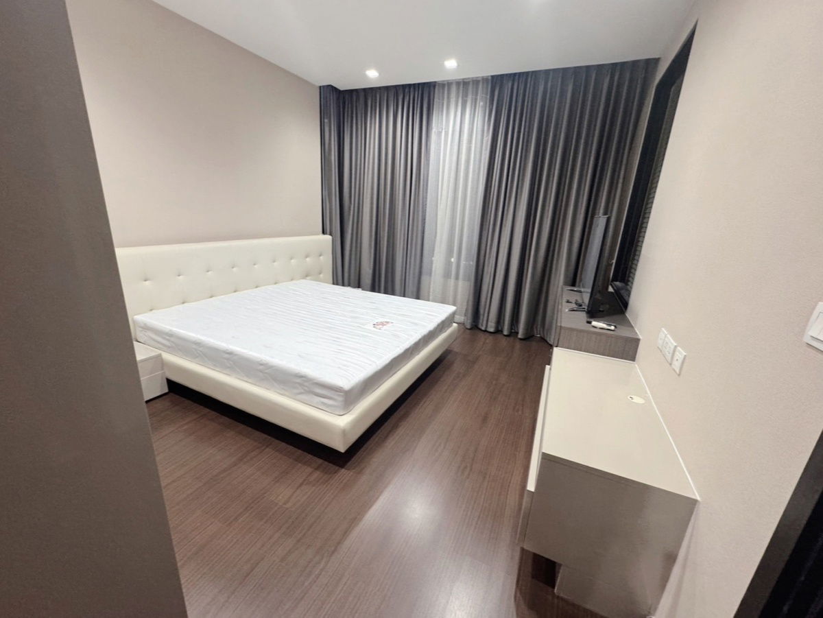 รูป พร้อมให้เช่า "𝐈𝐕𝐘 𝐀𝐦𝐩𝐢𝐨"  Luxury คอนโด ย่านรัชดา ขนาด 2 ห้องนอน 81 ตร.ม. ชั้น 12A  [251011] - รูปที่ 3/10
