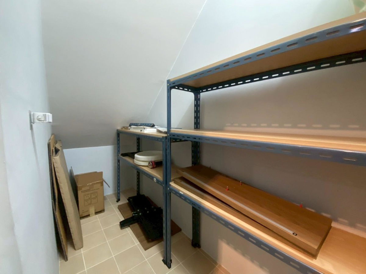 picture A beautiful, ready-to-move-in 3-story townhome in the Signature Vibhavadi 60 project. Excellent location. - 14/15