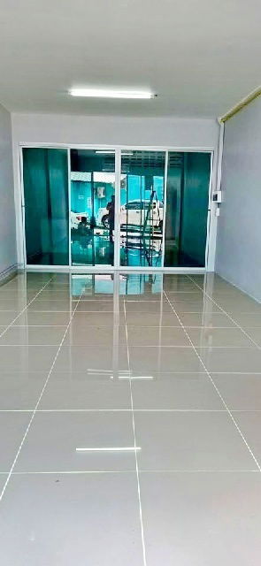 picture Ratchada Suthisan Home office for rent 3Storey HuaiKhwang Fresh Market 1.4 km. Inthamara12-14 BigC - 2/8