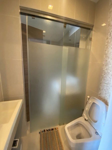 picture Newly Renovated Room | 1B1B Size 38 sq.m., high Floor 20+. Fully Furnished ready to move in  - 5/7