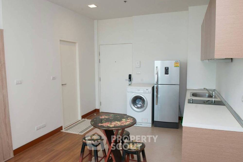 picture Studio Condo at Vantage Ratchavipa Condominium in Chatuchak (ID 2004827) - 4/9