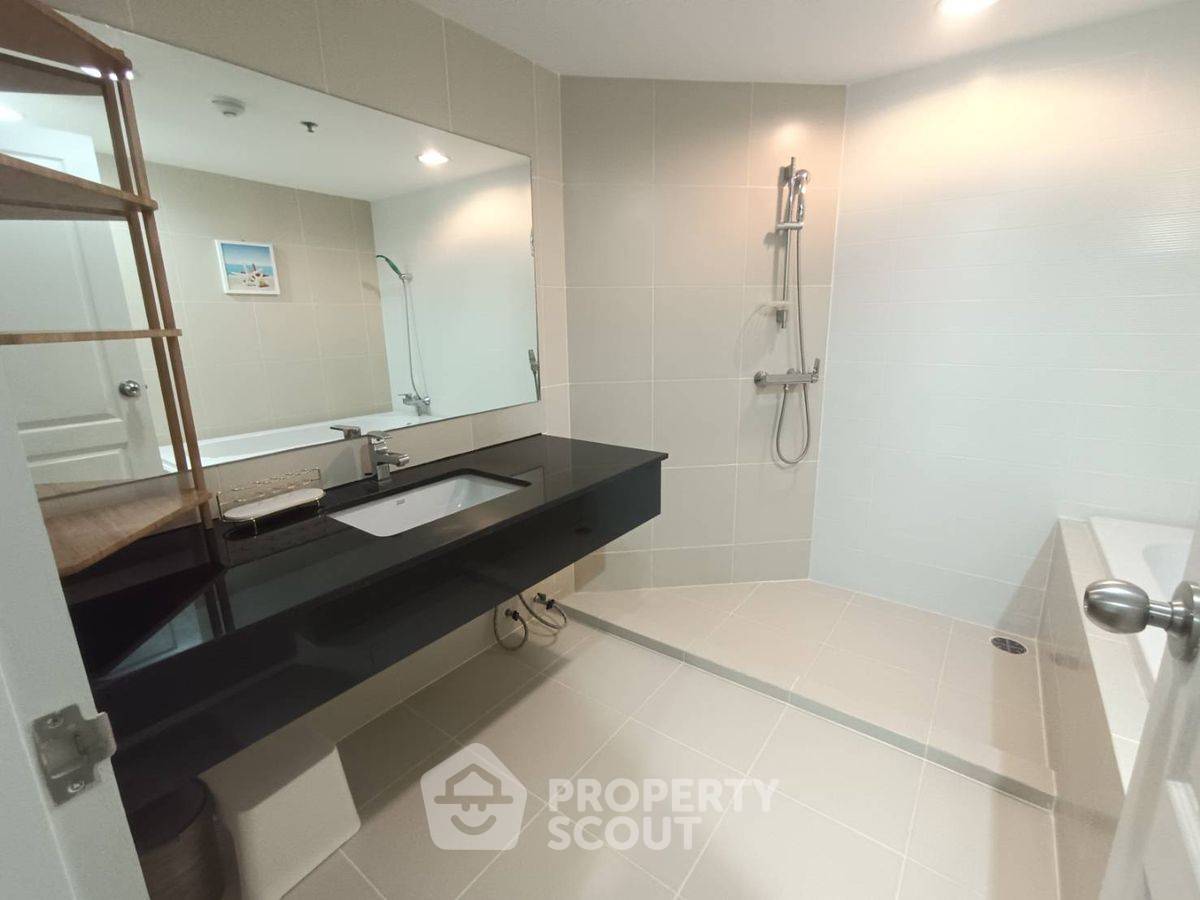 picture 2-BR Condo at Belle Grand Rama 9 near MRT Phra Ram 9 (ID 2249004) - 13/15