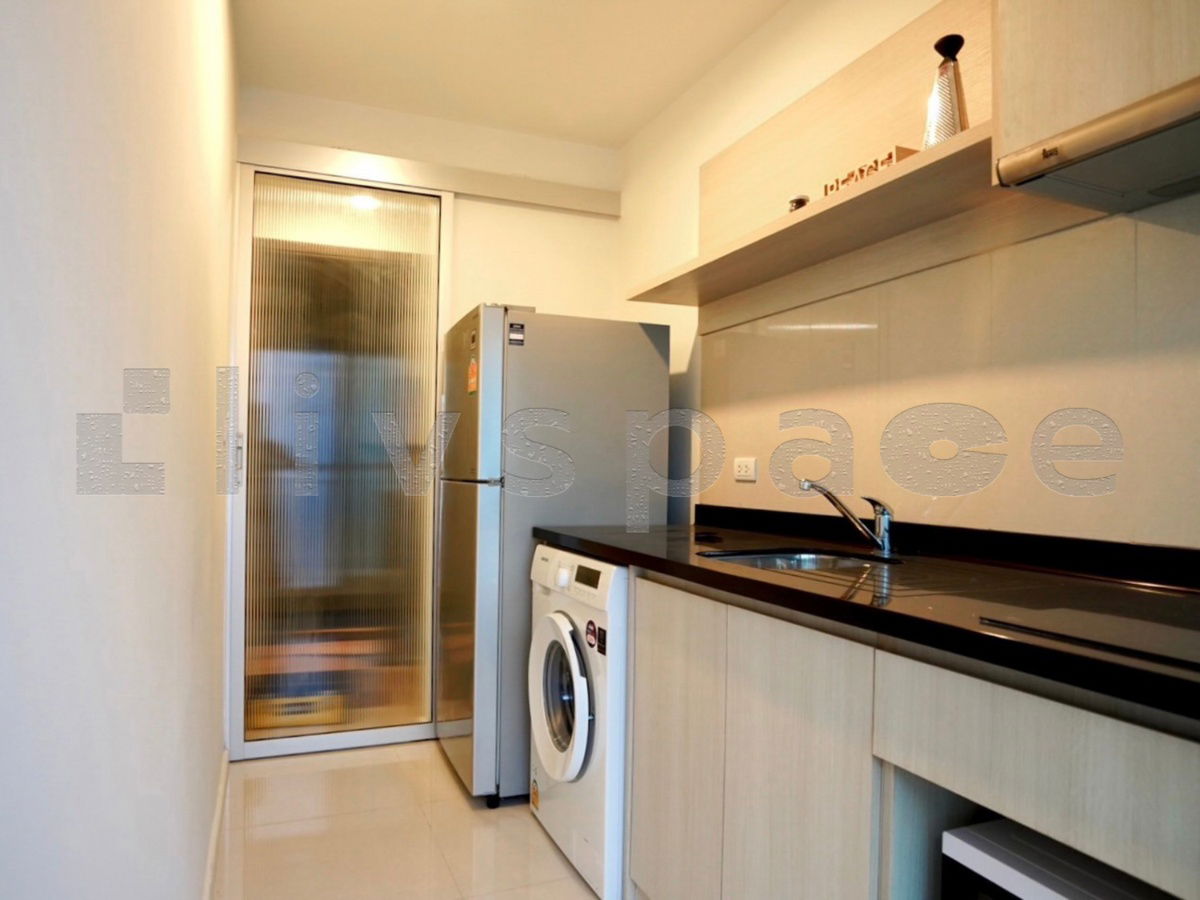 รูป [L250804026] สำหรับเช่า Rhythm Sathorn - Narathiwas | 1 ห้องนอน | ขนาด 38 ตร.ม. | ราคาพิเศษ | พร้อมเข้าอยู่ - รูปที่ 3/4