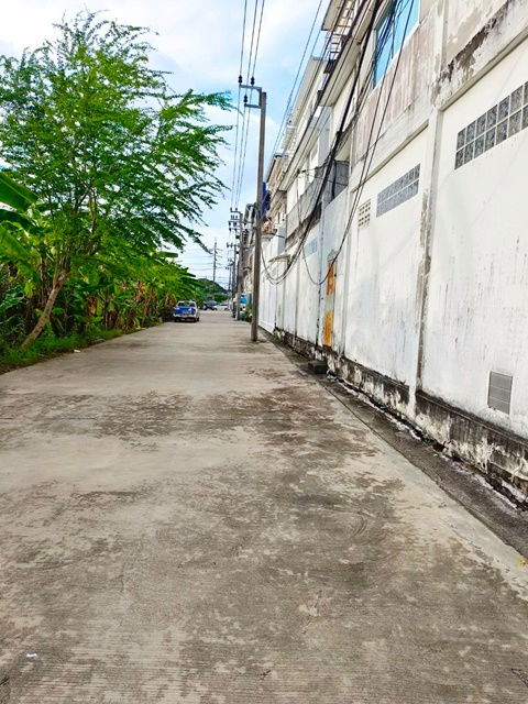 picture Airport Link Lat Krabang 21-34 Kingmongkut Commercial building for rent Soi 4Stories Sangkaracha - 4/8