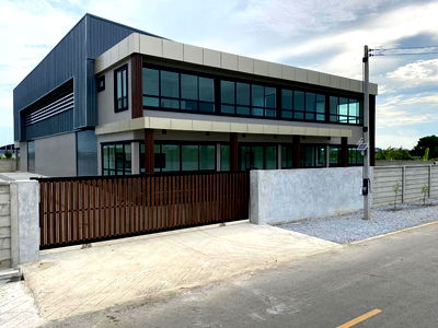 Land for sale Makro Bangbuathong : Land with warehouse, Pinthong Land Project