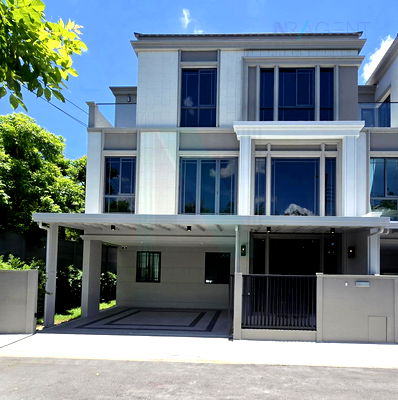 บ้านเดี่ยวให้เช่า : ให้เช่าบ้านเดี่ยว 3 ชั้น บ้านกลางเมือง คลาสเซ่ สุขุมวิท 77 2 ห้องนอน 3 ห้องน้ำ