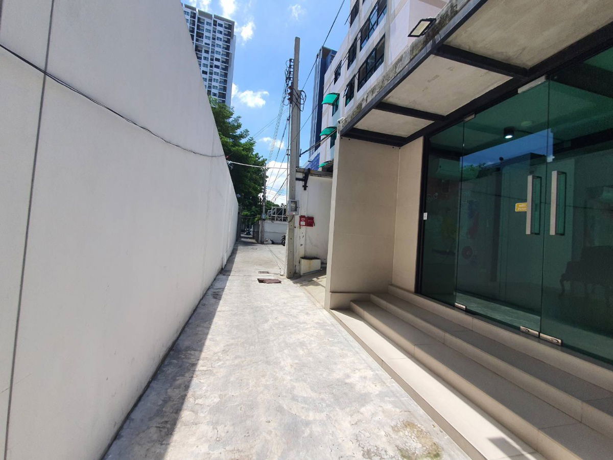 picture   for sale, 108 square wah (108 square wah), On Nut Road, - 10/14