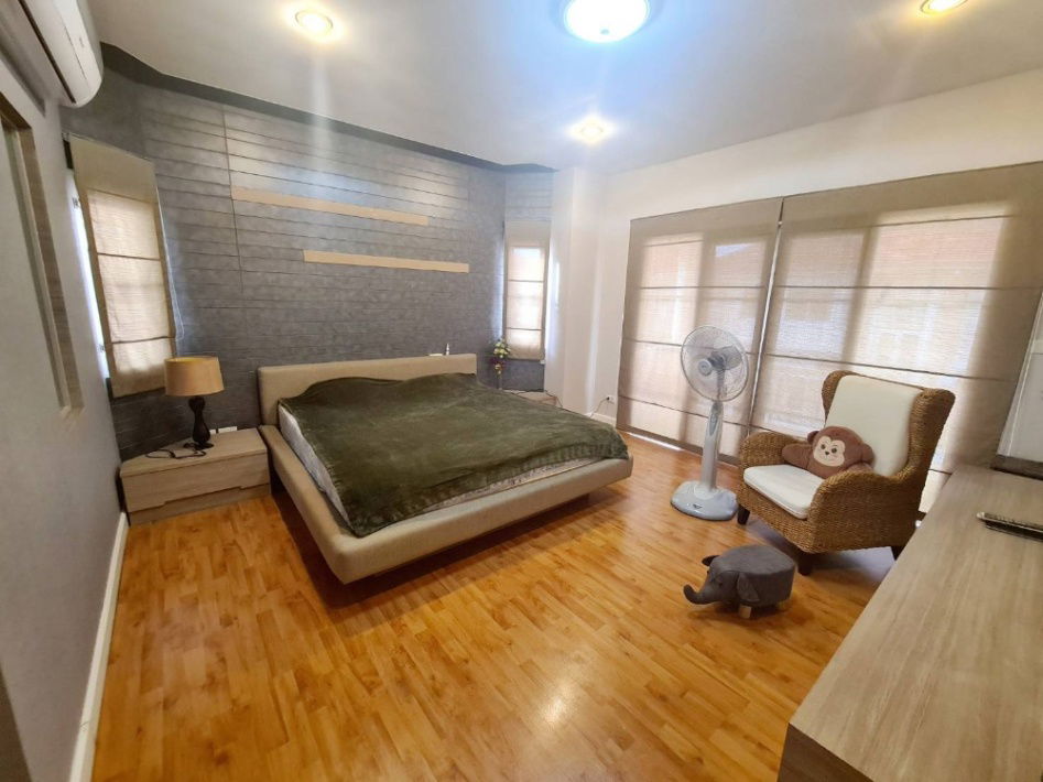 picture For Rent: 2-Storey Detached House Pattanakarn 44 near Seacon Square| 3 Bedrooms + 1 Maid’s Room 🐱Pet Friendly🐶 - 11/23